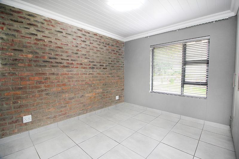 3 Bedroom Property for Sale in Reebok Western Cape